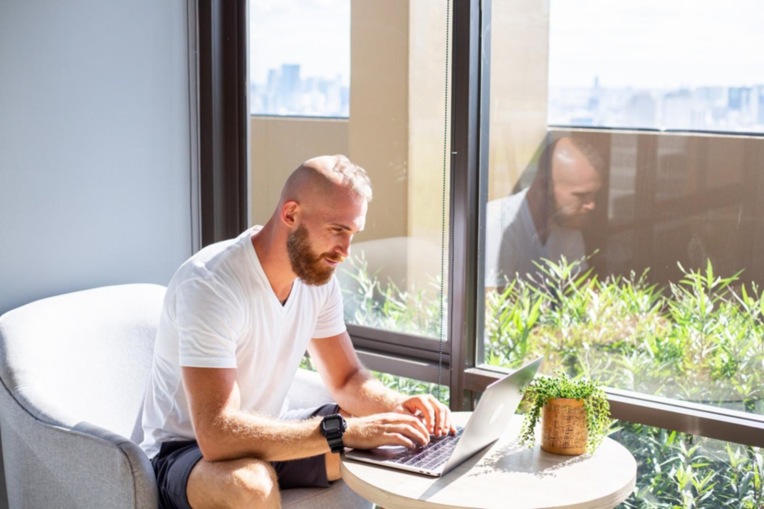 Moderne Arbeitsumgebung für Entrepreneur